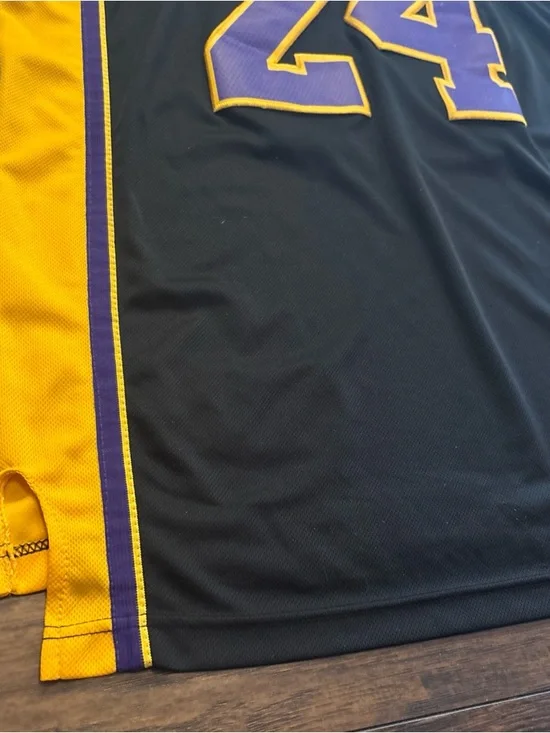 Adidas Lakers Kobe Bryant Hollywood Nights Sleeved Alternate Jersey mens L - Picture 7 of 9